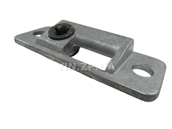 Планка замка багажника Таврия 1102, нижняя, с пластиковой втулкой ПРИЗМА 1