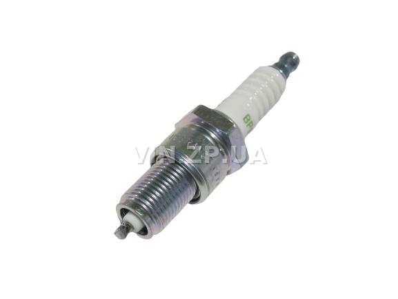 Свечи зажигания NGK ВАЗ 2101, 2102, 2103, 2104, 2105, 2106, 2107, 2121, Таврия 1102-05, Москвич 412, 2140, зазор 0.6, ключ 21, к-кт 4шт 4