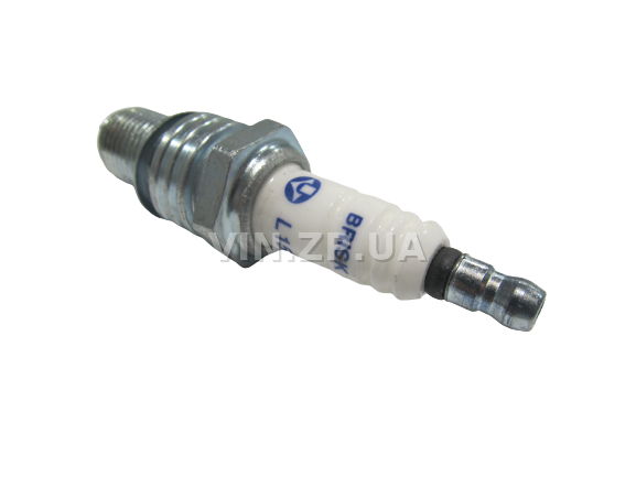 Свечи зажигания BRISK ВАЗ 2101, 2102, 2103, 2104, 2105, 2106, 2107, 2108, 2109, 21099, 2110,,2121, Таврия 1102-05, Москвич 412, 2140, зазор 0.7, ключ 21, к-кт 4шт, серия CLASSIC 2