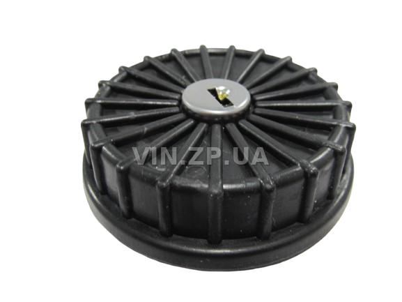 Крышка бензобака Таврия 1102-05, ВАЗ 2101, 2103, 2104, 2105, 2106, 2107, 2121, 21213, 21214, пластик, с обманкой под ключ ПРИЗМА (61548)