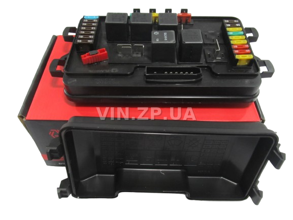 Блок предохранителей ВАЗ 2108-21099, 2113-2115 FLAGMUS нового образца 367.3722, евро, с реле в зборе 4