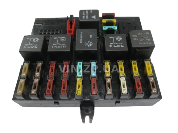 Блок предохранителей ВАЗ 2110, 2111, 2112, 2123 FLAGMUS старого образца (392.3722) до 2007 г. 2
